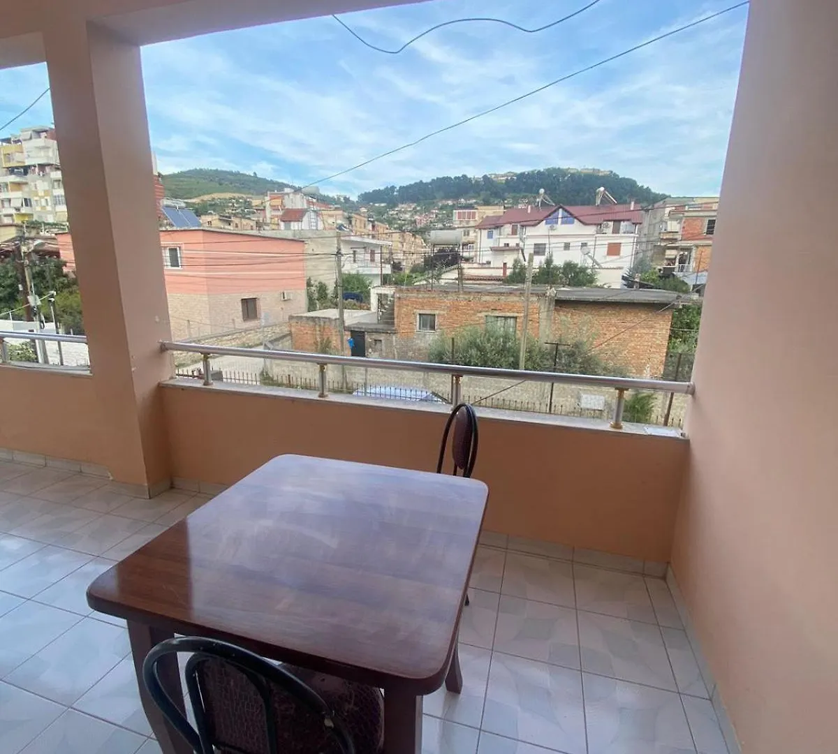 Vila Besim Berat 0*,